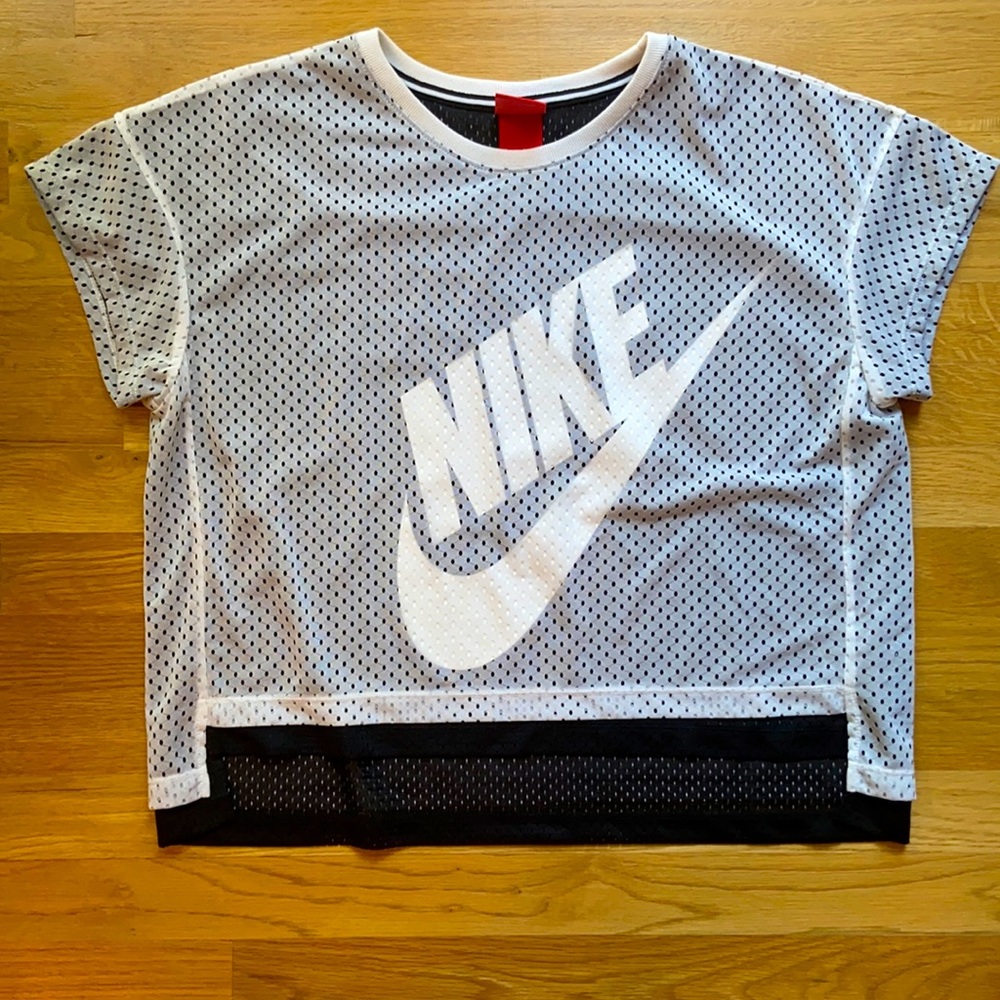 EUC NIKE jersey t-shirt XS